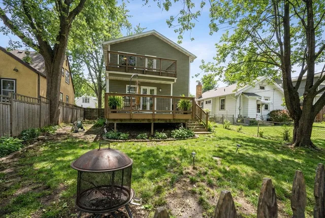 $4,195 | 241 Russell Avenue South, Minneapolis, MN 55405