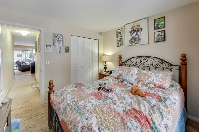 $260,000 | 355 Wilmington Drive, Unit C1, Bartlett, IL 60103