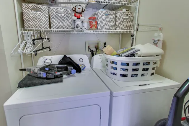 $260,000 | 355 Wilmington Drive, Unit C1, Bartlett, IL 60103