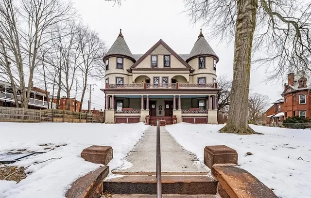 $199,000 | 1137 Dwight Street, Unit C, Holyoke, MA 01040