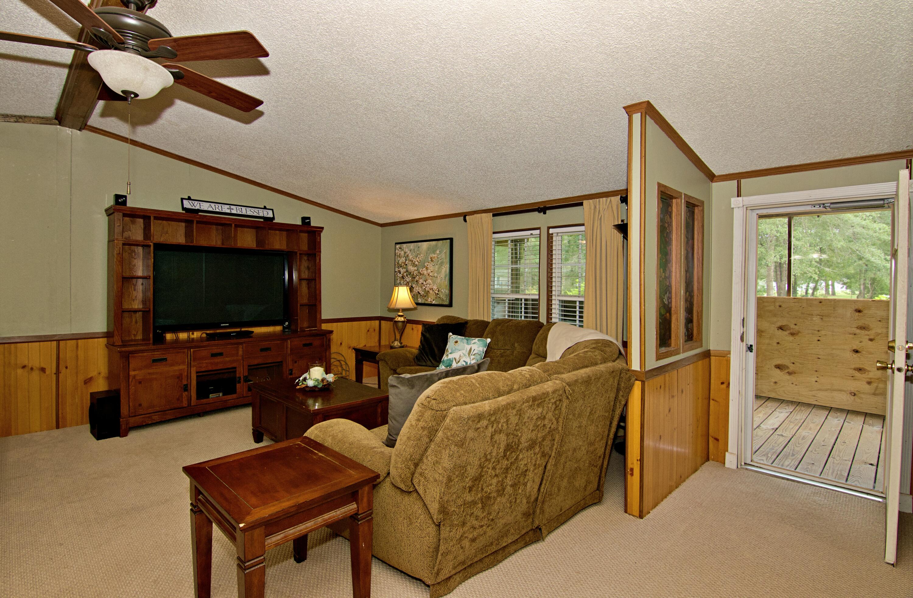 136 Tranquil Way Bonneau, SC 29431 - Photo 5 of 44 20