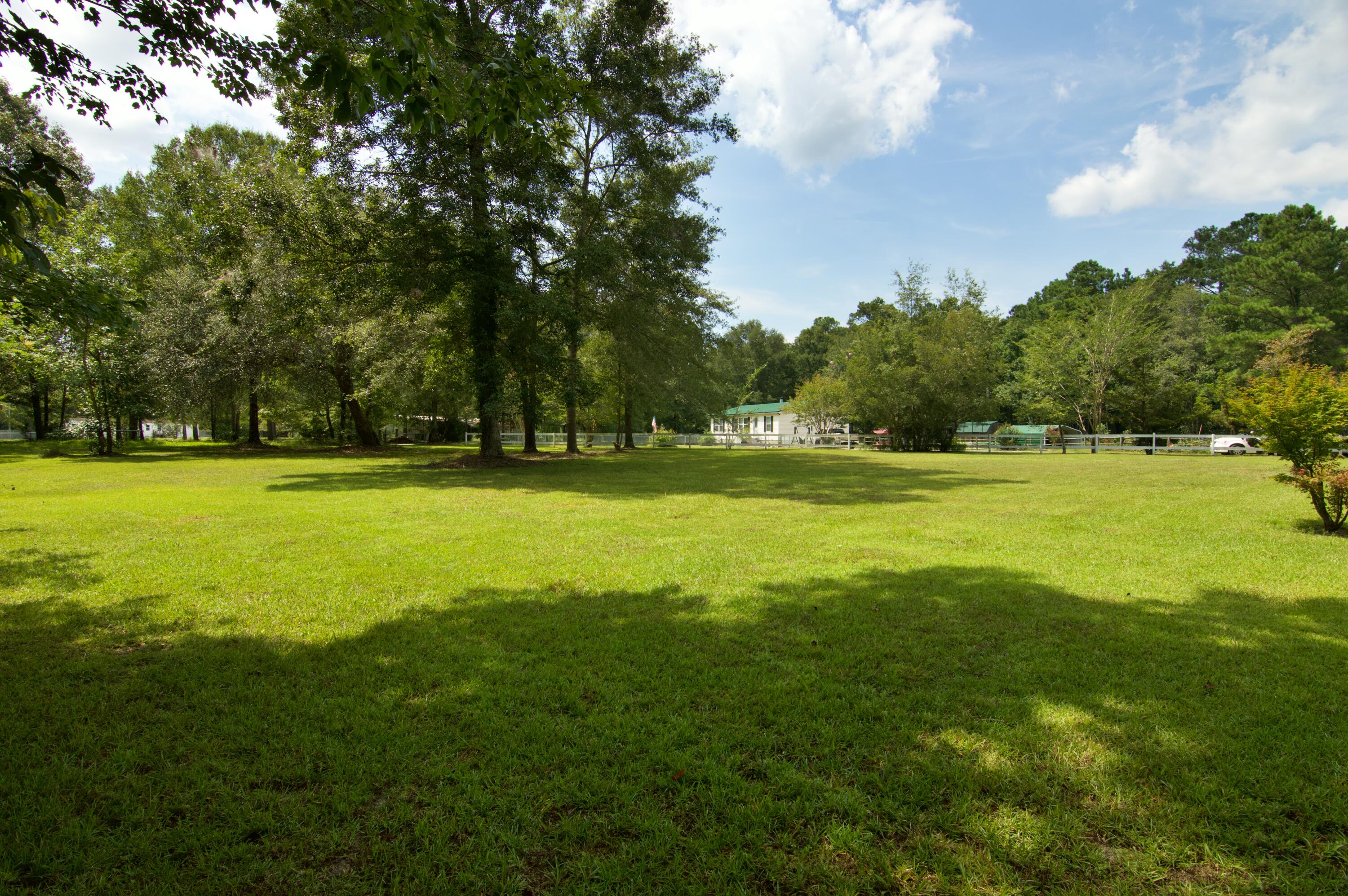 136 Tranquil Way Bonneau, SC 29431 - Photo 44 of 44 94