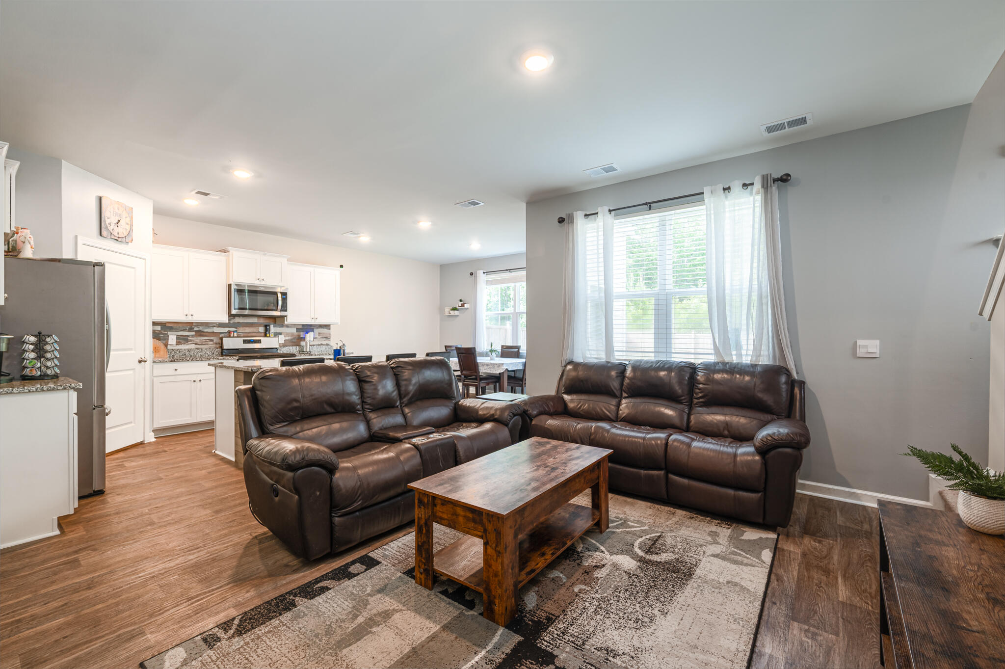 644 Silver Spruce Street Summerville, SC 29486 - Photo 5 of 23 MOD_9552-HDR-Edit