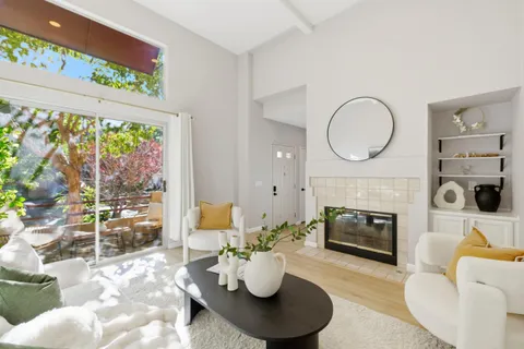 $1,190,000 | 219 Commons Lane, Foster City, CA 94404