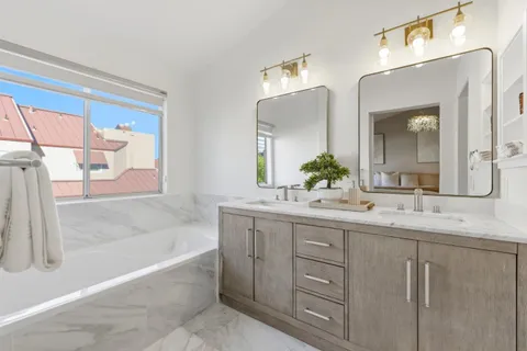 $1,190,000 | 219 Commons Lane, Foster City, CA 94404