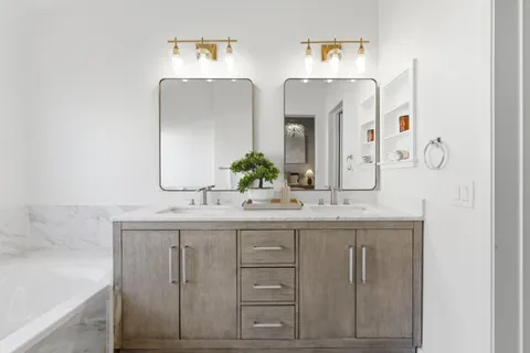 $1,190,000 | 219 Commons Lane, Foster City, CA 94404