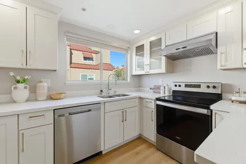 $1,190,000 | 219 Commons Lane, Foster City, CA 94404