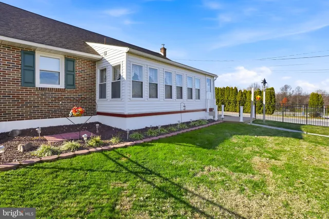 $325,000 | 643 West 3rd Street, Birdsboro, PA 19508