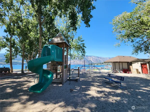 $1 | 1 Lodge 617-g Manson Wa 98831, Manson, WA 98831