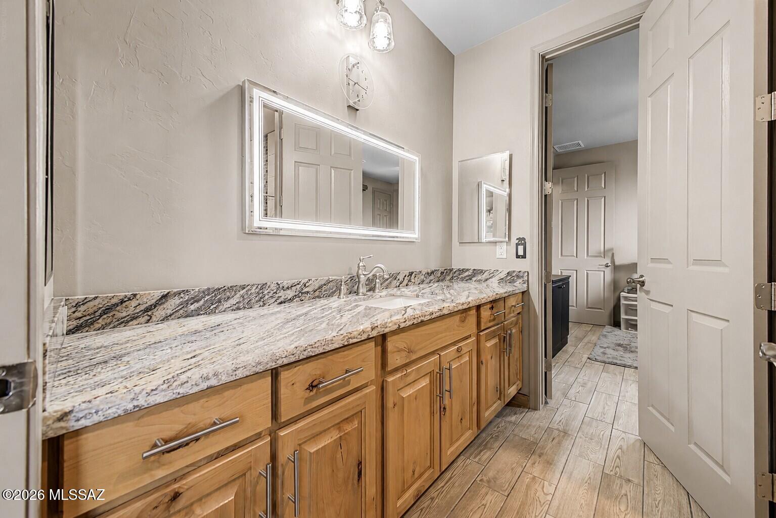 18773 South Houghton Road Vail, AZ 85641 - Photo 17 of 48 Jack and Jill Bathroom