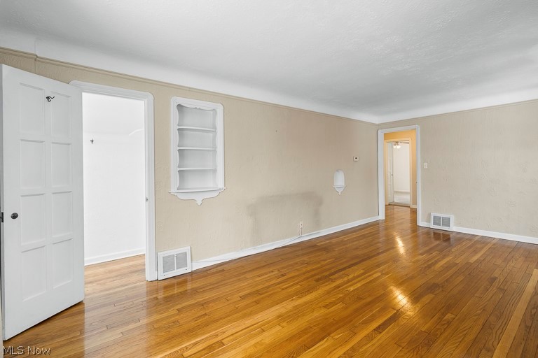 3679 Warren Road Cleveland, OH 44111 - Photo 4 of 32 Gallery Image 4