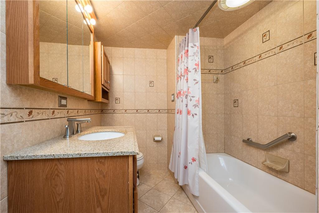 451 Horning Road Pittsburgh, PA 15236 - Photo 36 of 48 Main Bathroom