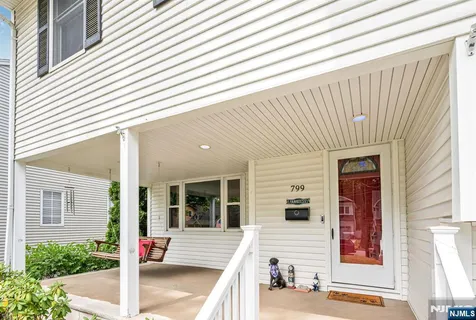 $925,000 | 799 Millbrook Road, River Edge, NJ 07661