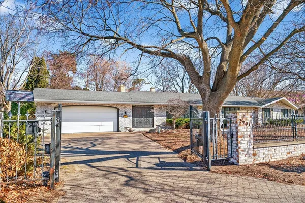 $599,900 | 2901 Grandview Boulevard, Madison, WI 53713