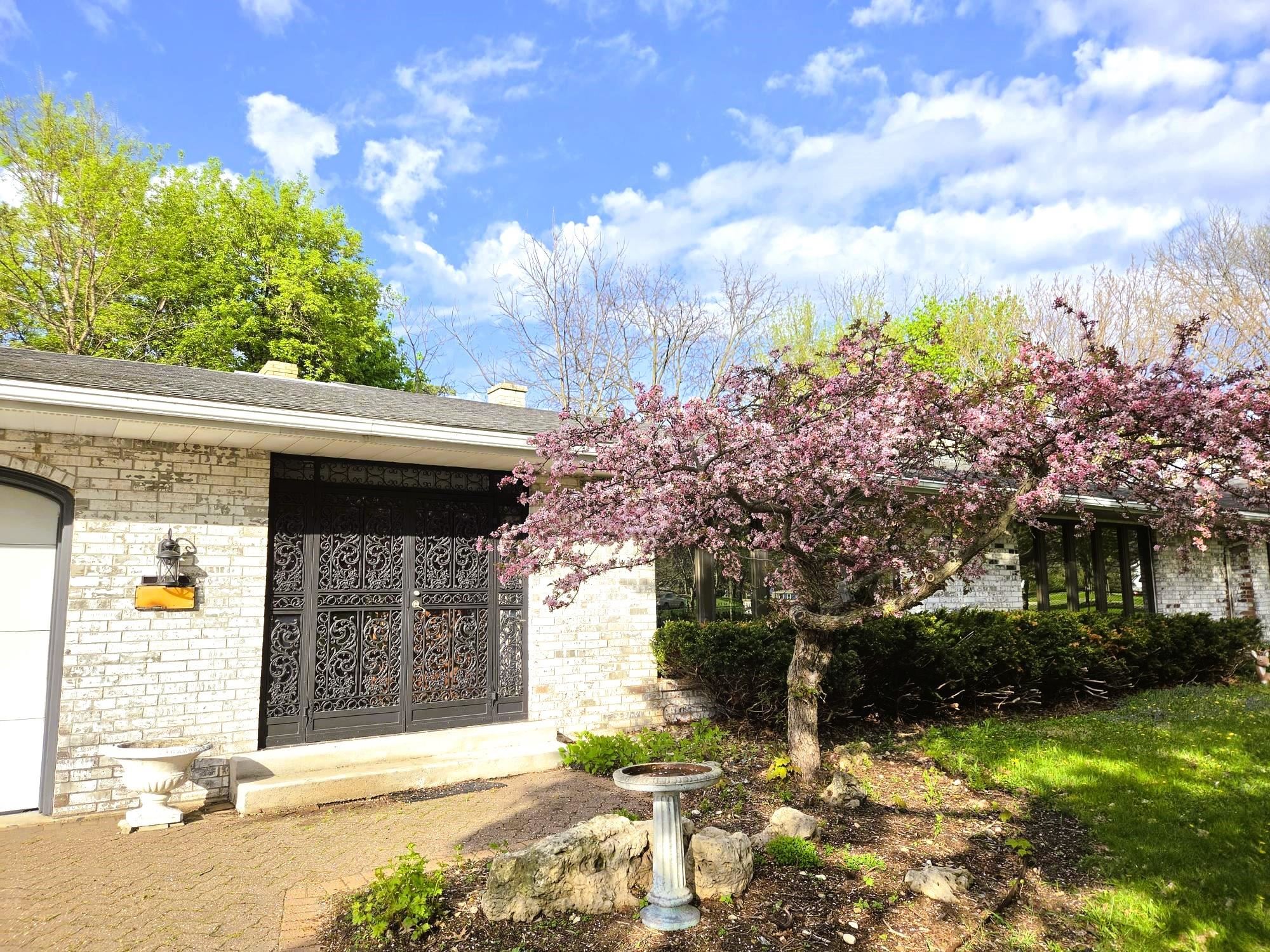 2901 Grandview Boulevard Madison, WI 53713 - Photo 2 of 56