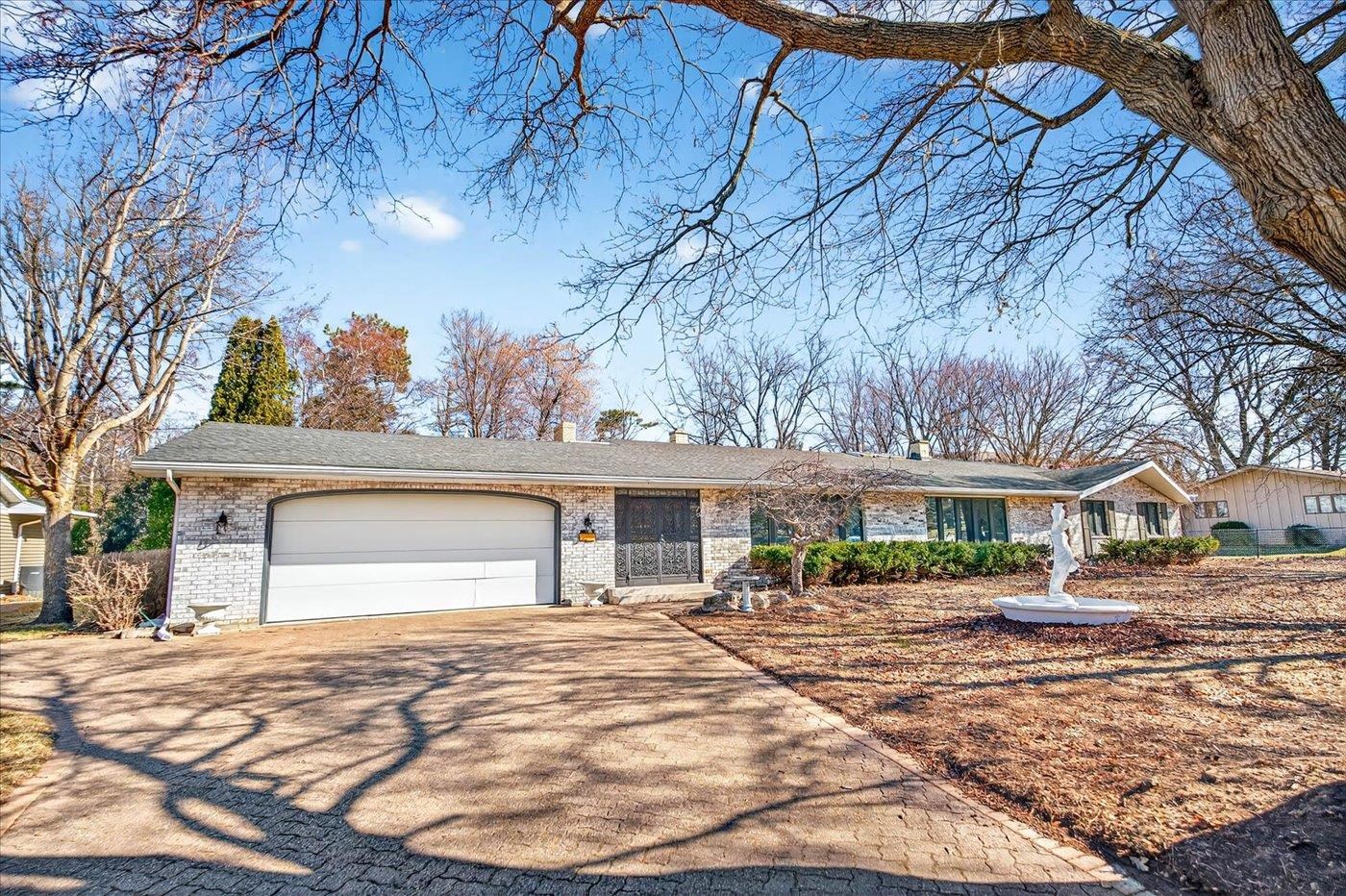 2901 Grandview Boulevard Madison, WI 53713 - Photo 3 of 58