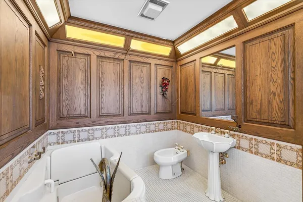 $599,900 | 2901 Grandview Boulevard, Madison, WI 53713