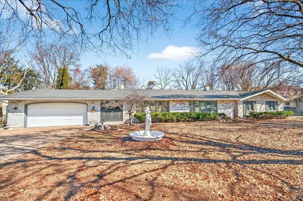 $599,900 | 2901 Grandview Boulevard, Madison, WI 53713