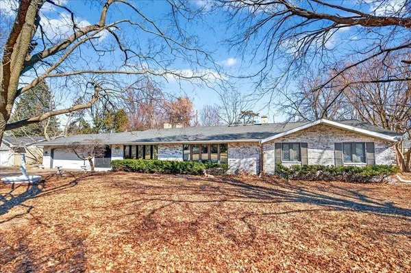 $599,900 | 2901 Grandview Boulevard, Madison, WI 53713