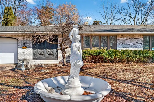 $599,900 | 2901 Grandview Boulevard, Madison, WI 53713