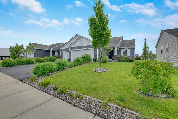 $529,900 | 15174 Emory Circle, Apple Valley, MN 55124