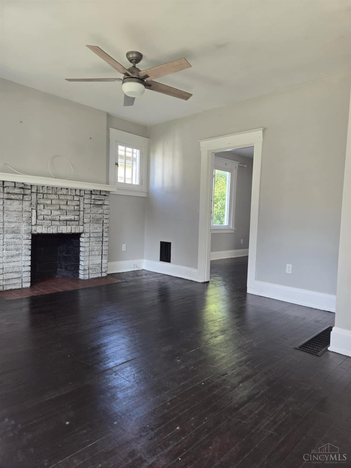 4766 Rapid Run Road Cincinnati, OH 45238 - Photo 2 of 7