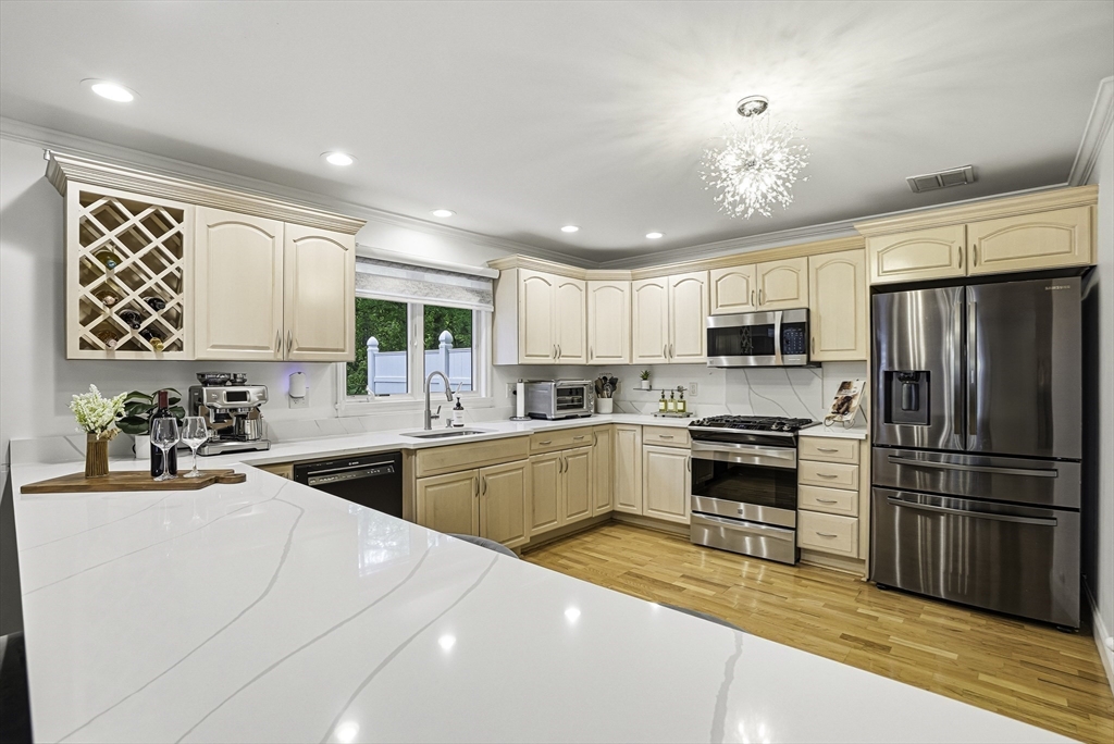218 Rangeway Road, Unit 261 Billerica, MA 01862 - Photo 16 of 42