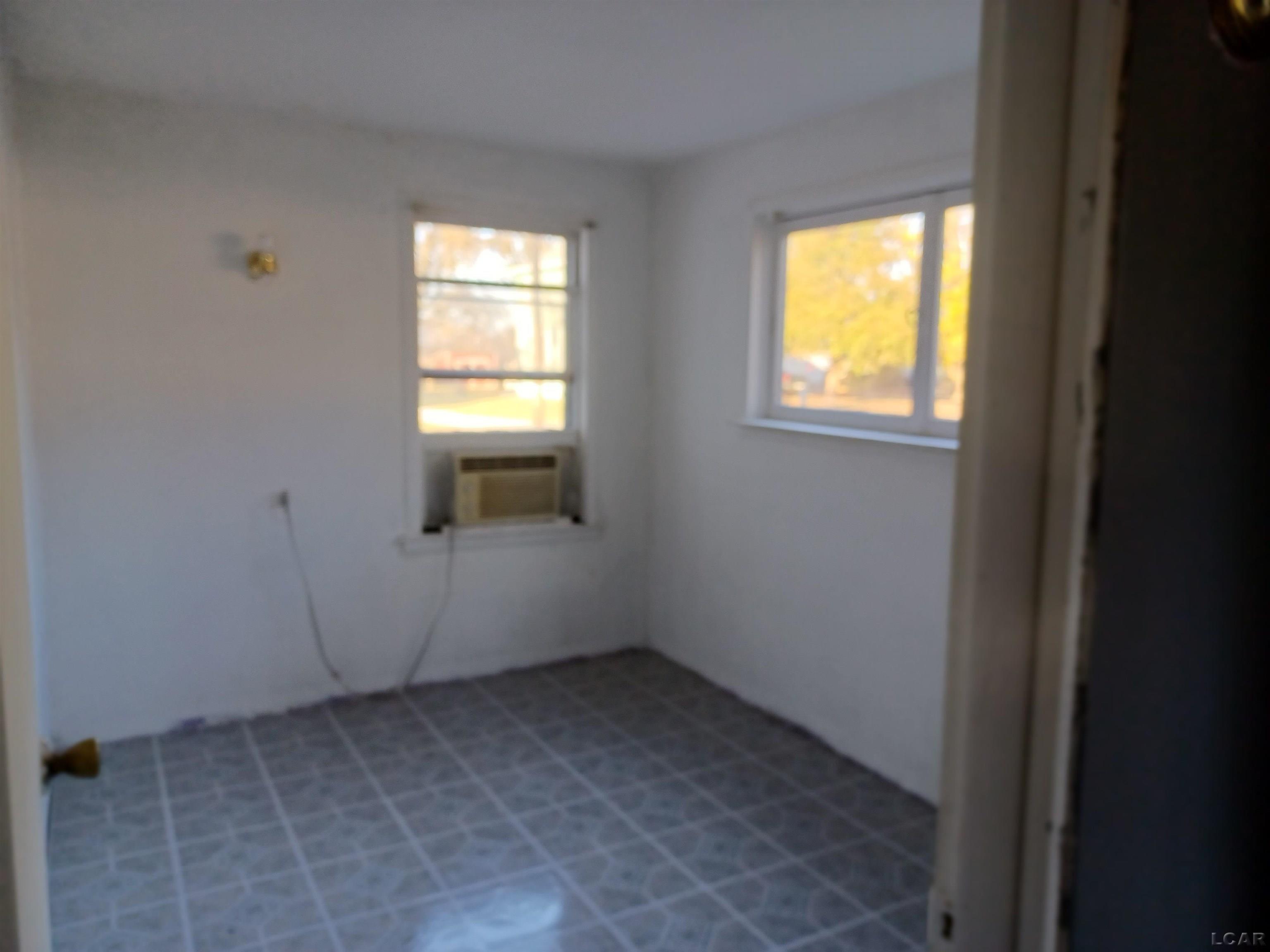6377 Rouget Road Palmyra, MI 49268 - Photo 10 of 12 50095350-9.JPG