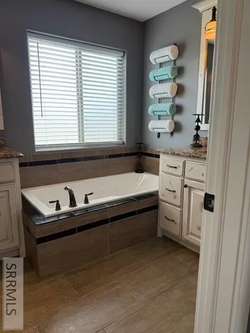 $575,000 | 5503 Lakefield Circle, Ammon, ID 83406