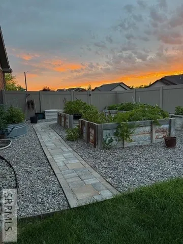 $575,000 | 5503 Lakefield Circle, Ammon, ID 83406