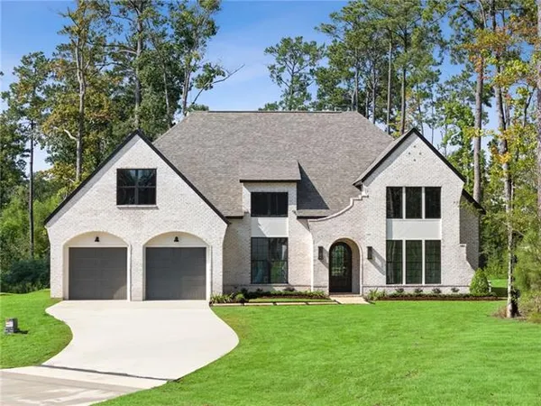 $884,900 | 4276 Cypress Point Drive, Covington, LA 70433