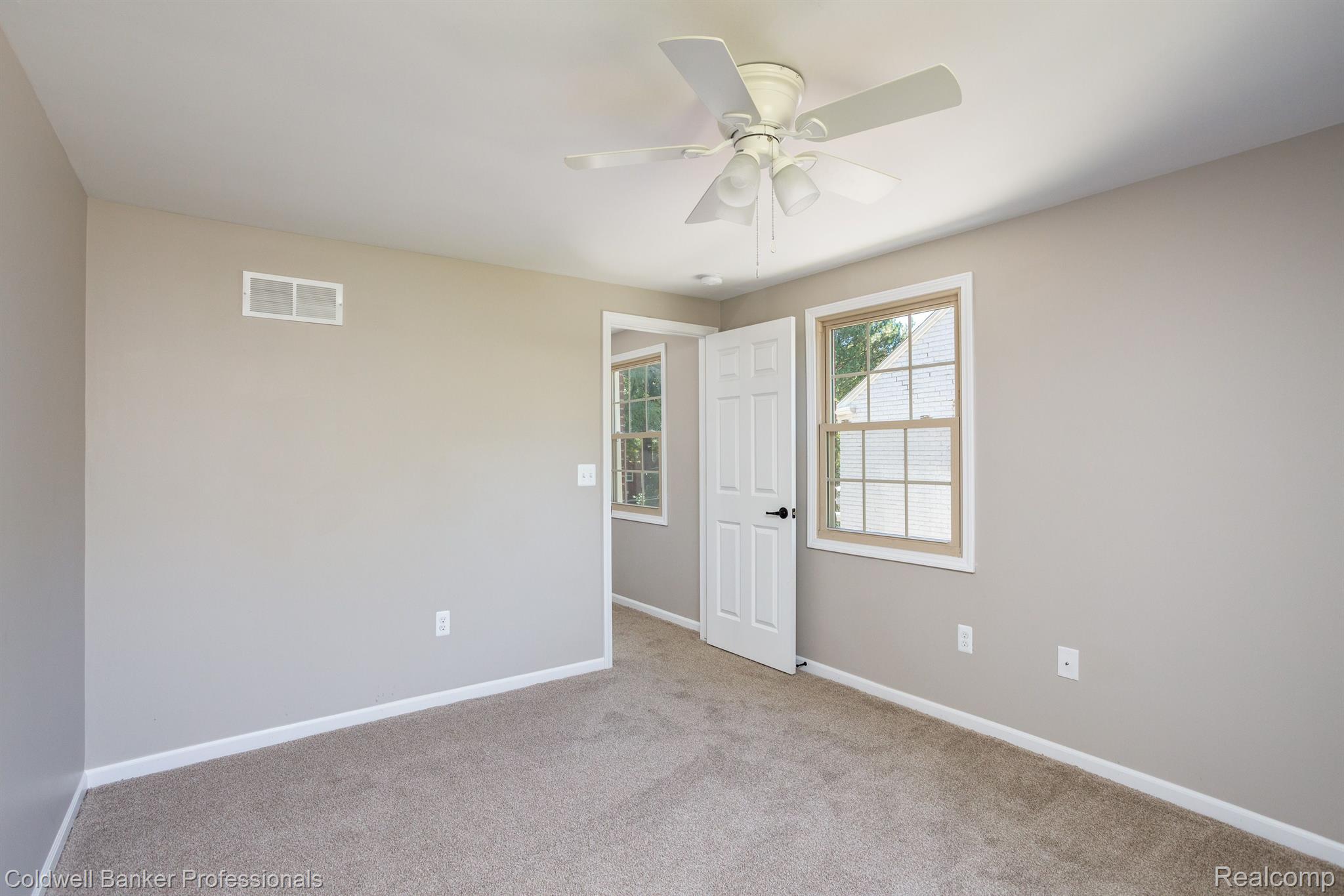 459 La Belle Road Grosse Pointe, MI 48236 - Photo 16 of 29 Gallery Image 16