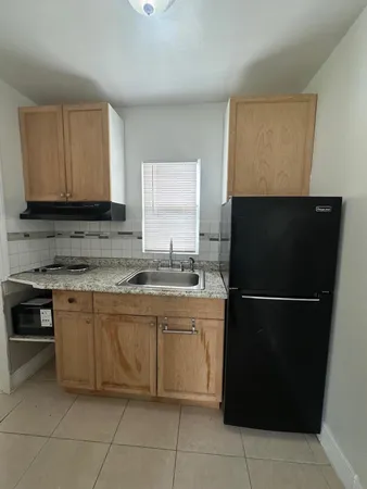 $1,350 | 17 Detroit Street, Unit 4, Lake Worth, FL 33461