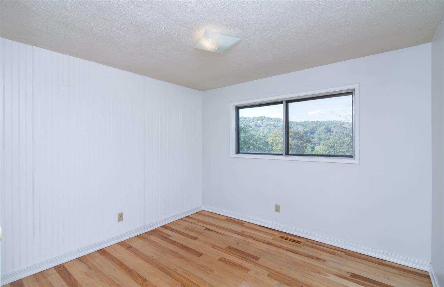 3355 Dark Hollow Road Medford, OR 97501 - Photo 18 of 33 Additional Photo