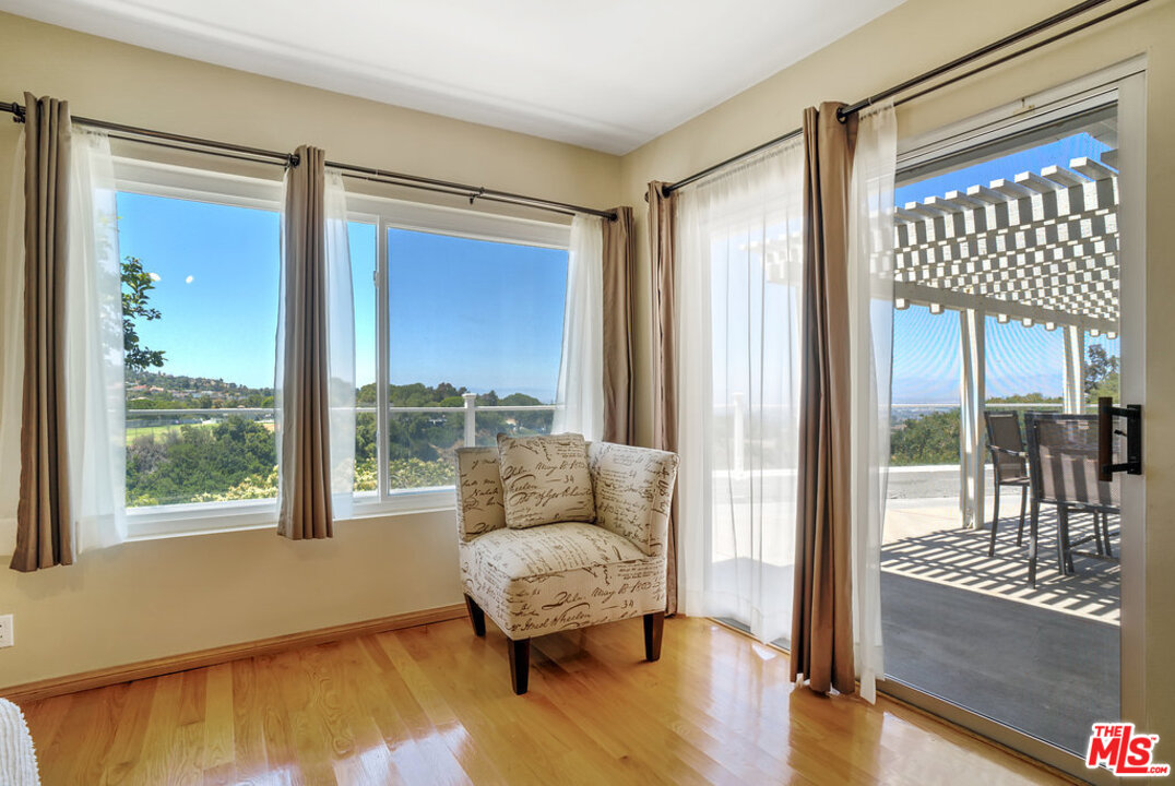 27515 Rainbow Ridge Road Palos Verdes Peninsula, CA 90274 - Photo 22 of 50 Gallery Image 22