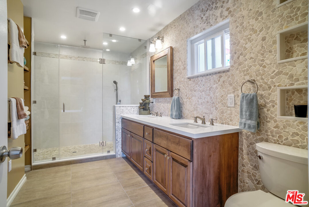 27515 Rainbow Ridge Road Palos Verdes Peninsula, CA 90274 - Photo 24 of 50 Gallery Image 24