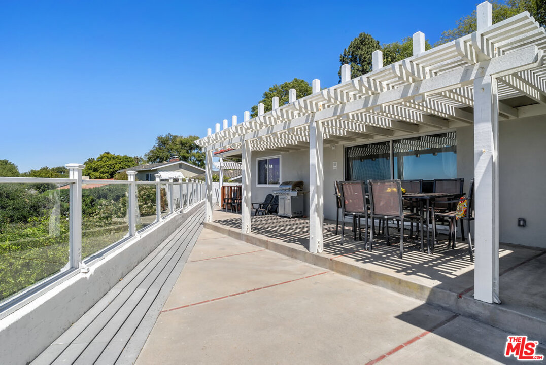 27515 Rainbow Ridge Road Palos Verdes Peninsula, CA 90274 - Photo 36 of 50 Gallery Image 36