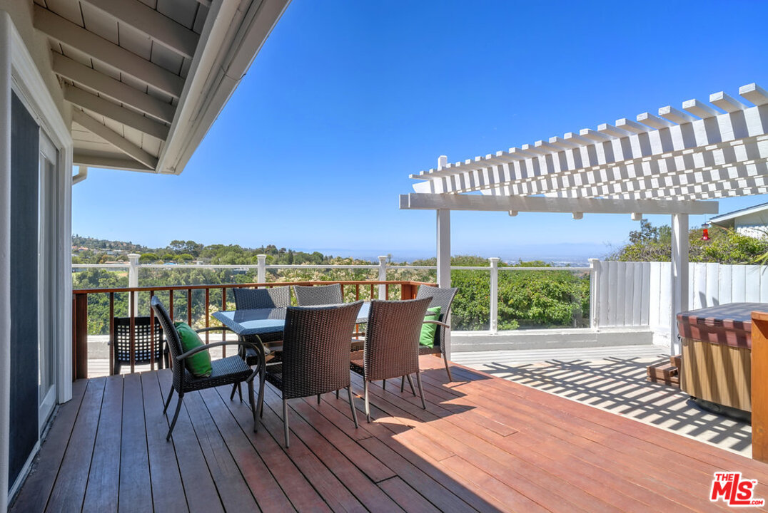 27515 Rainbow Ridge Road Palos Verdes Peninsula, CA 90274 - Photo 43 of 50 Gallery Image 43