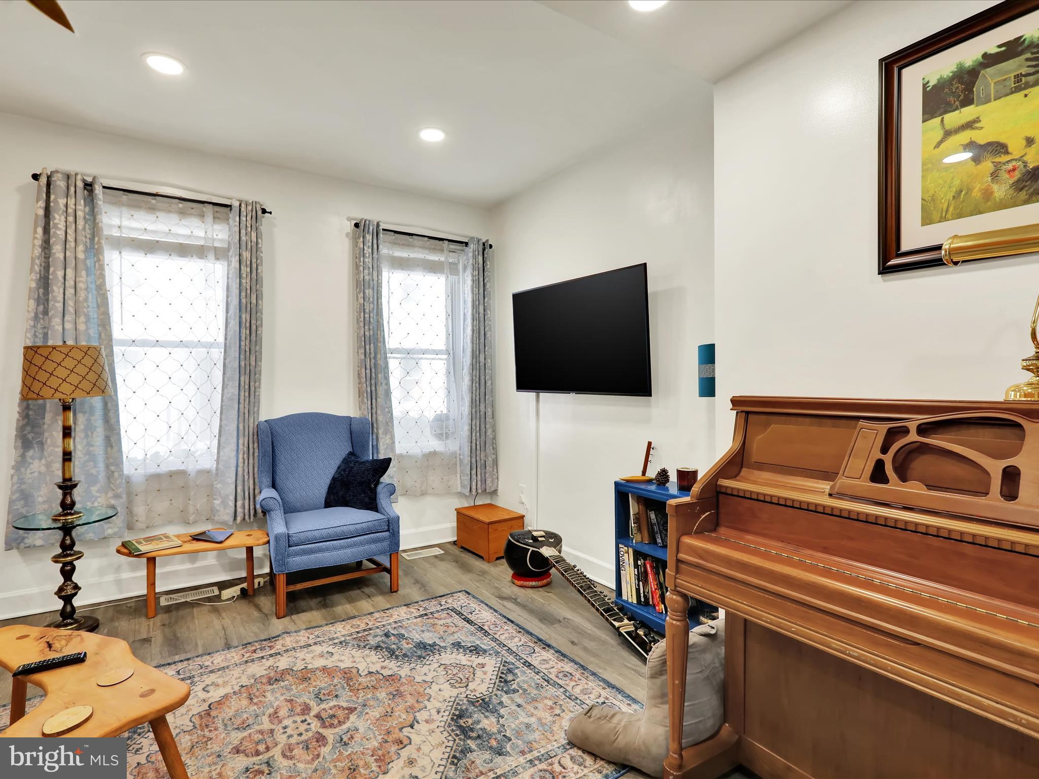 618 High Street Lancaster, PA 17603 - Photo 5 of 35 360_8991