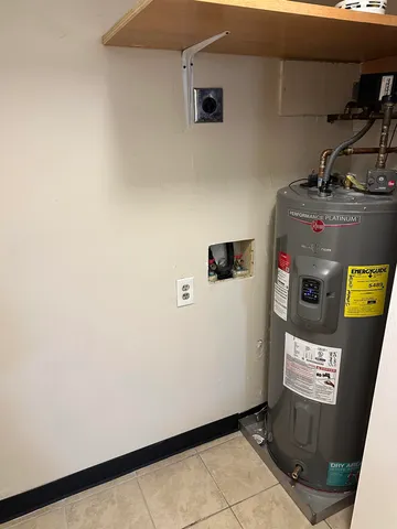 $2,000 | 113 Cluff Crossing Road, Unit 11, Salem, NH 03079