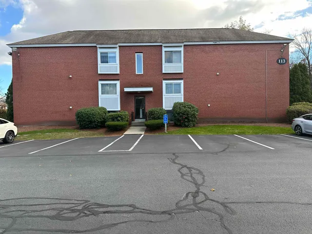 $2,000 | 113 Cluff Crossing Road, Unit 11, Salem, NH 03079