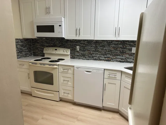 $2,000 | 113 Cluff Crossing Road, Unit 11, Salem, NH 03079