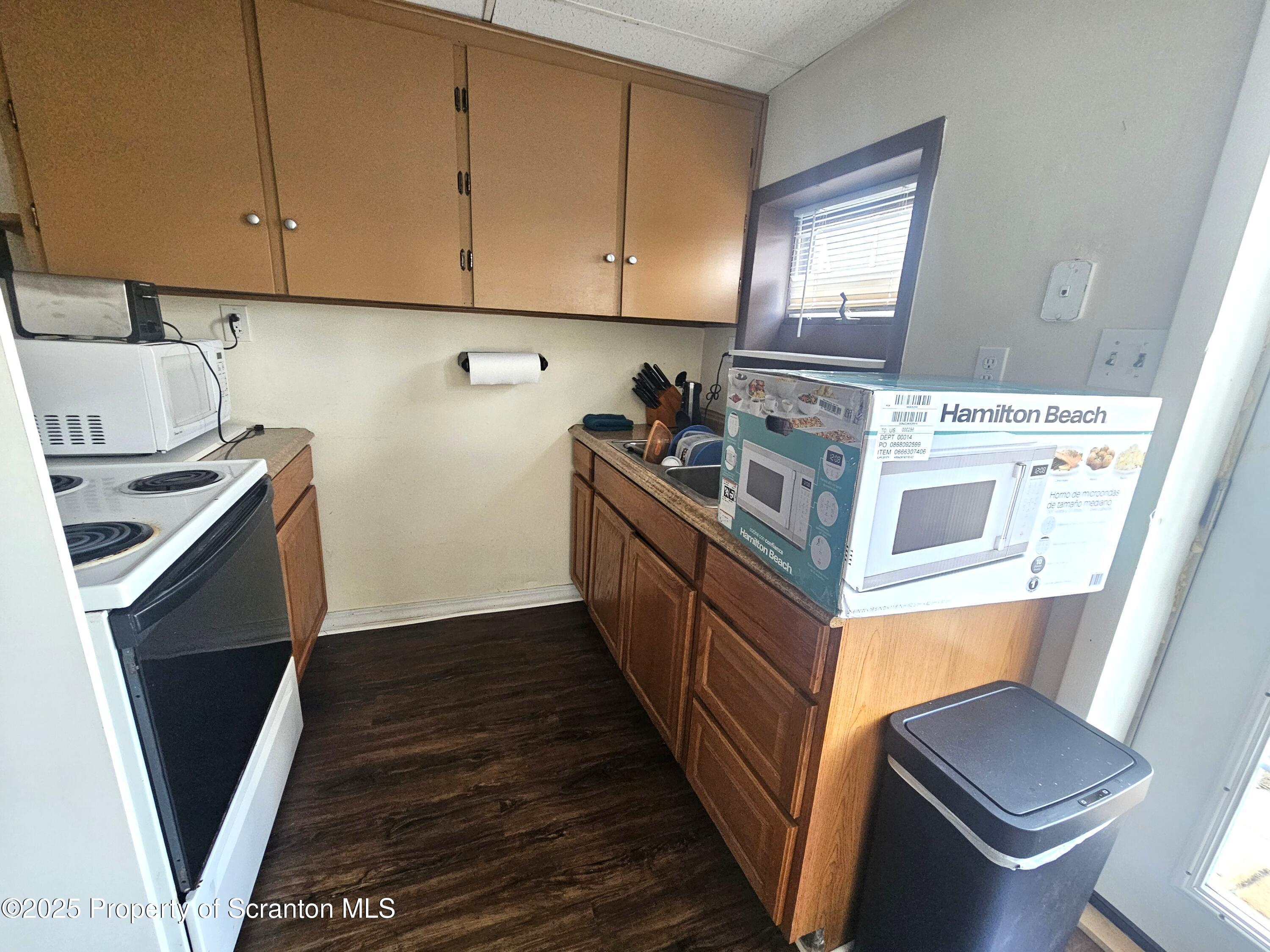 109-111 Griffin Pond Road Clarks Summit, PA 18411 - Photo 37 of 50 Duplex 1st Fl - Kitchen