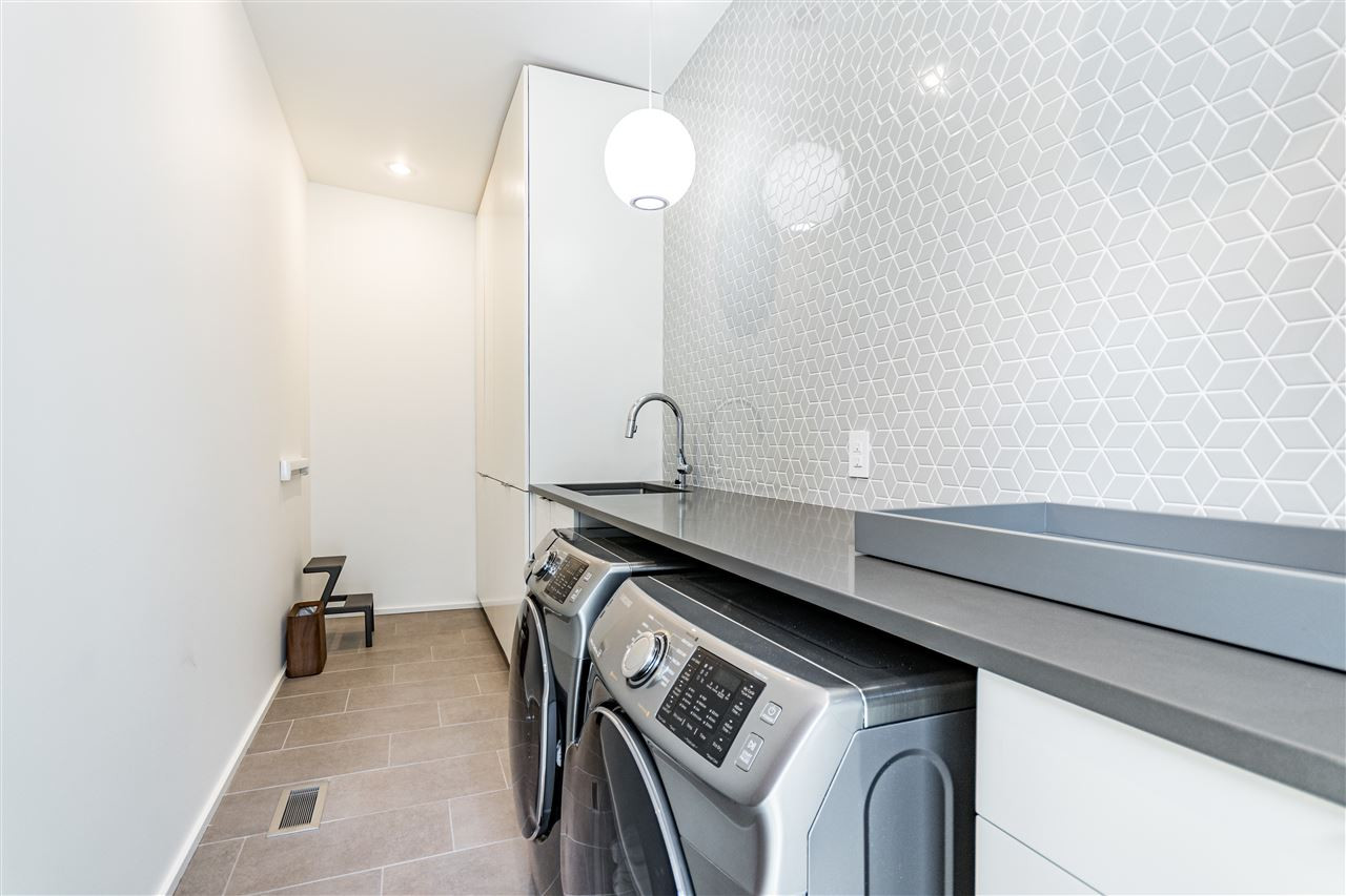 912 Williamson Drive Raleigh, NC 27608 - Photo 20 of 29 Laundry Room
