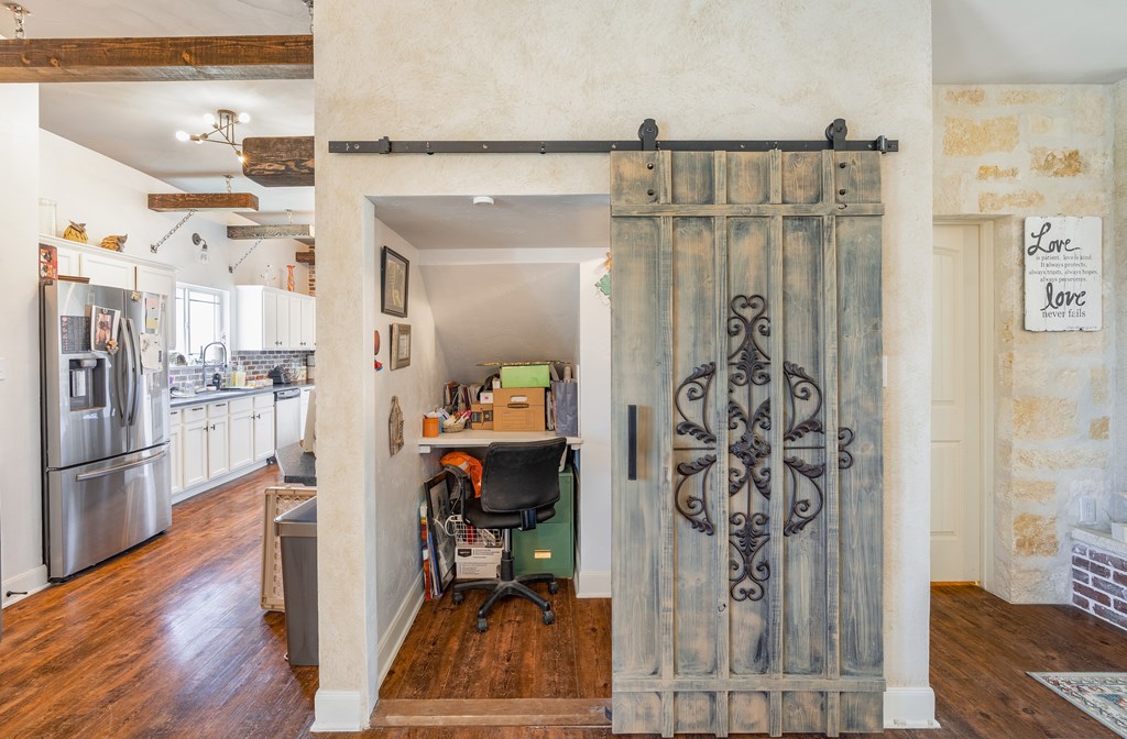 116 Jasper Lane North Kerrville, TX 78028 - Photo 6 of 27 a view of bathroom