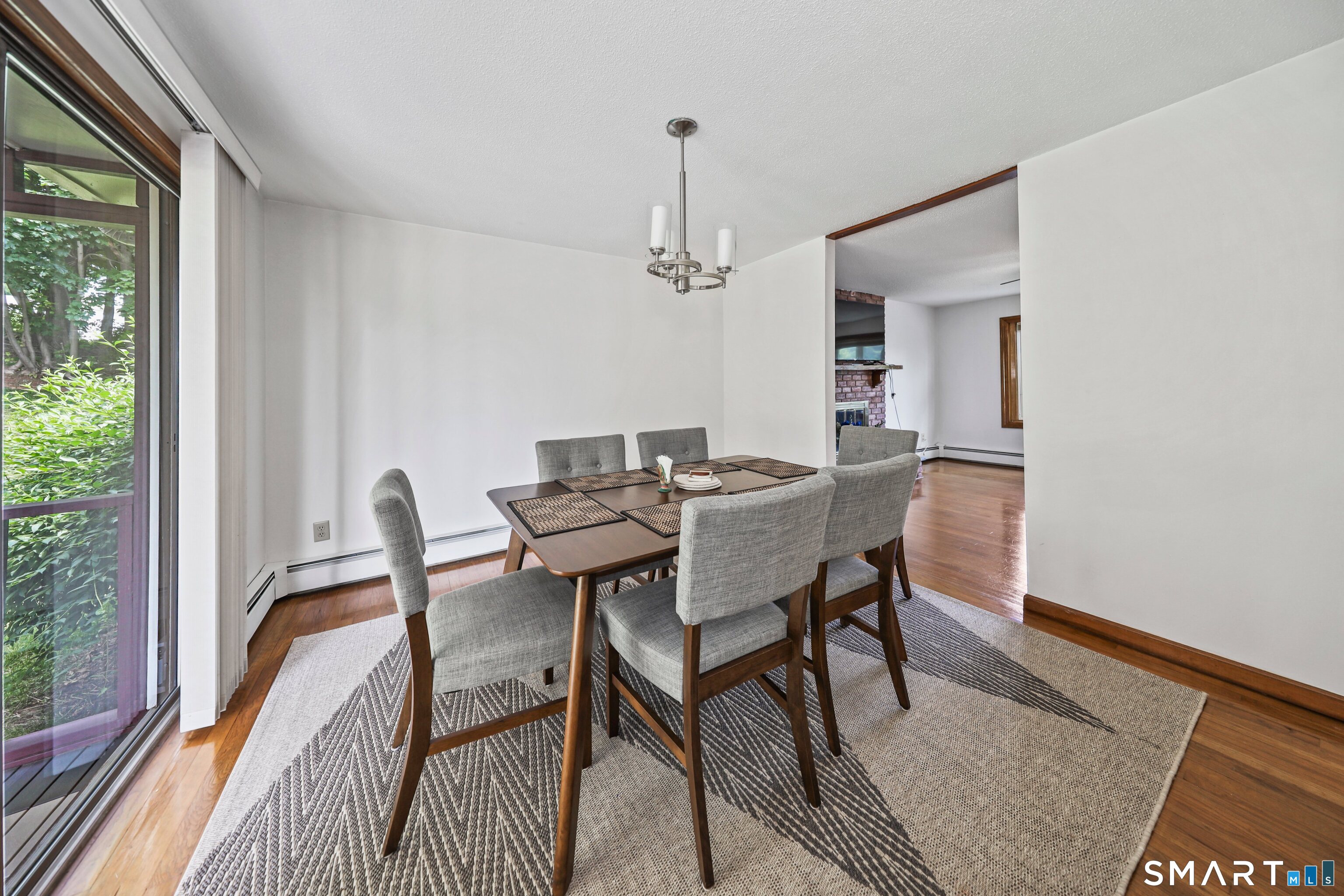 430 Shepard Avenue Hamden, CT 06514 - Photo 6 of 35