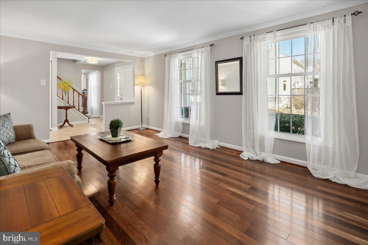 8218 Rushing Creek Drive Springfield, VA 22153 - Photo 12 of 94 Gallery Image 12