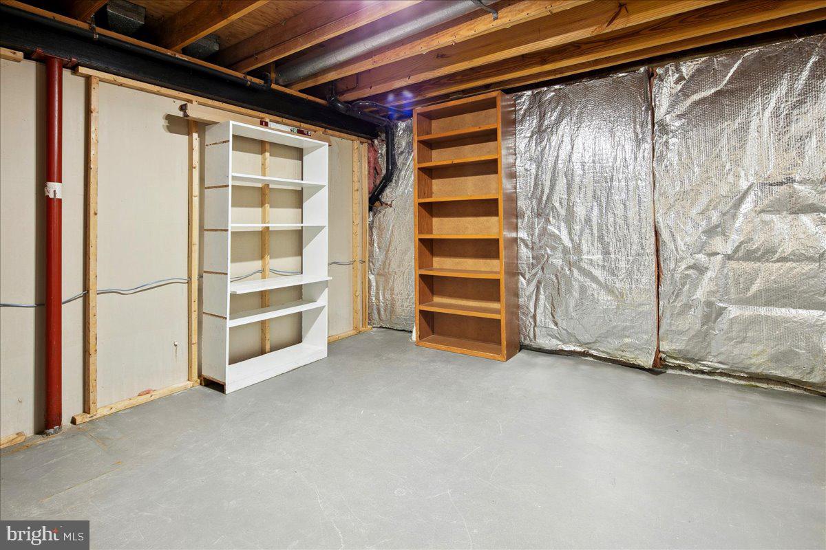 8218 Rushing Creek Drive Springfield, VA 22153 - Photo 67 of 94 Gallery Image 67