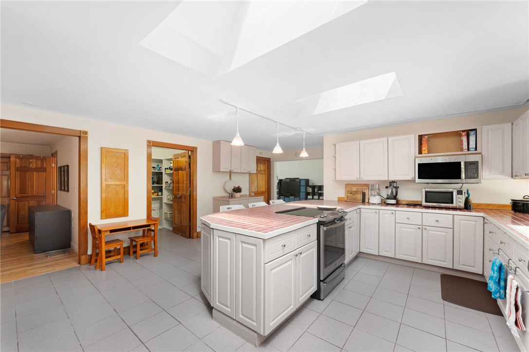 336 Switch Road Richmond, RI 02832 - Photo 18 of 50