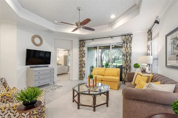 $2,450 | 13625 Circa Crossing Drive, Lithia, FL 33547